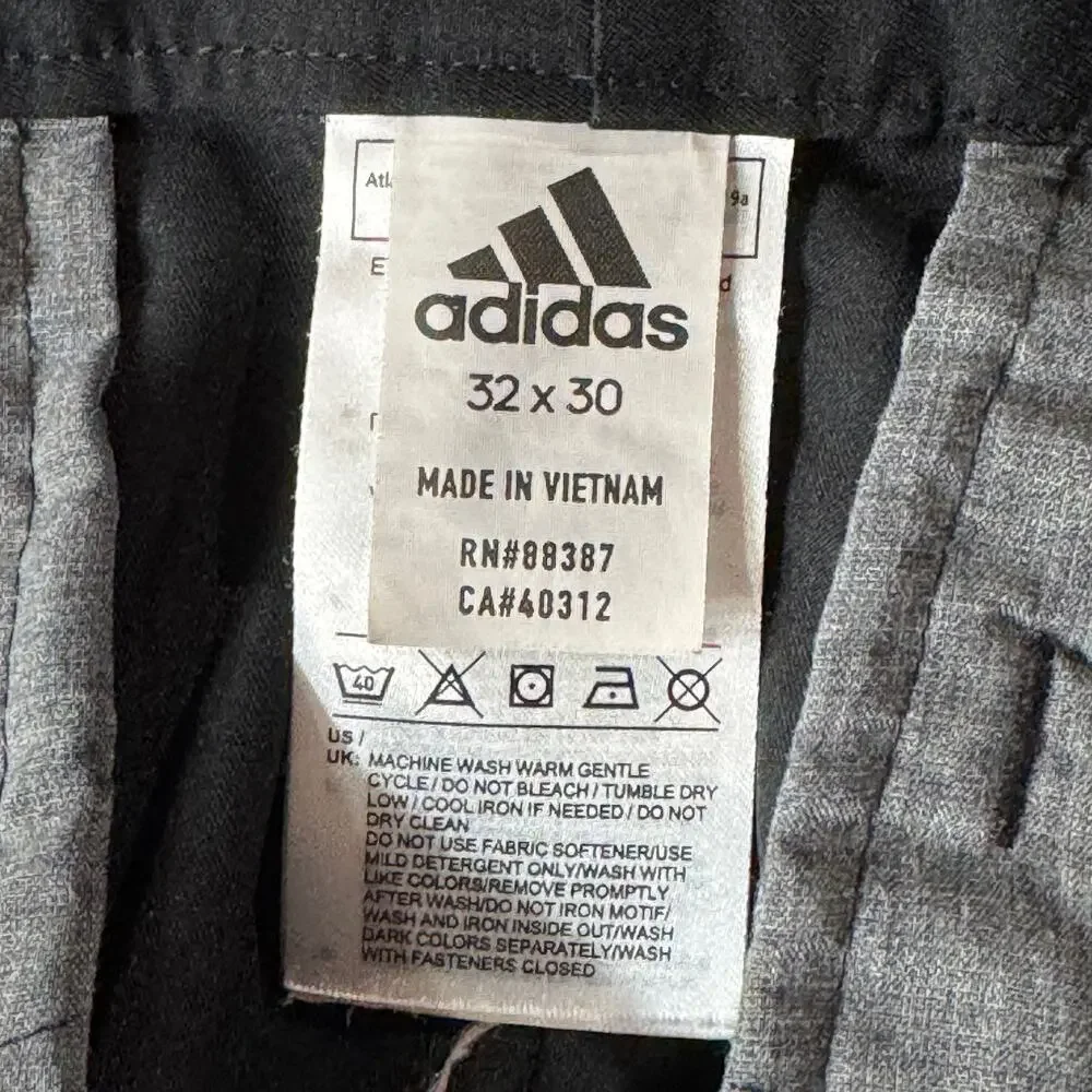 Adidas SZ 32x30 (30x29) 3-Stripe Golf Pants Lightweight Pockets Zip-Fly Wicking